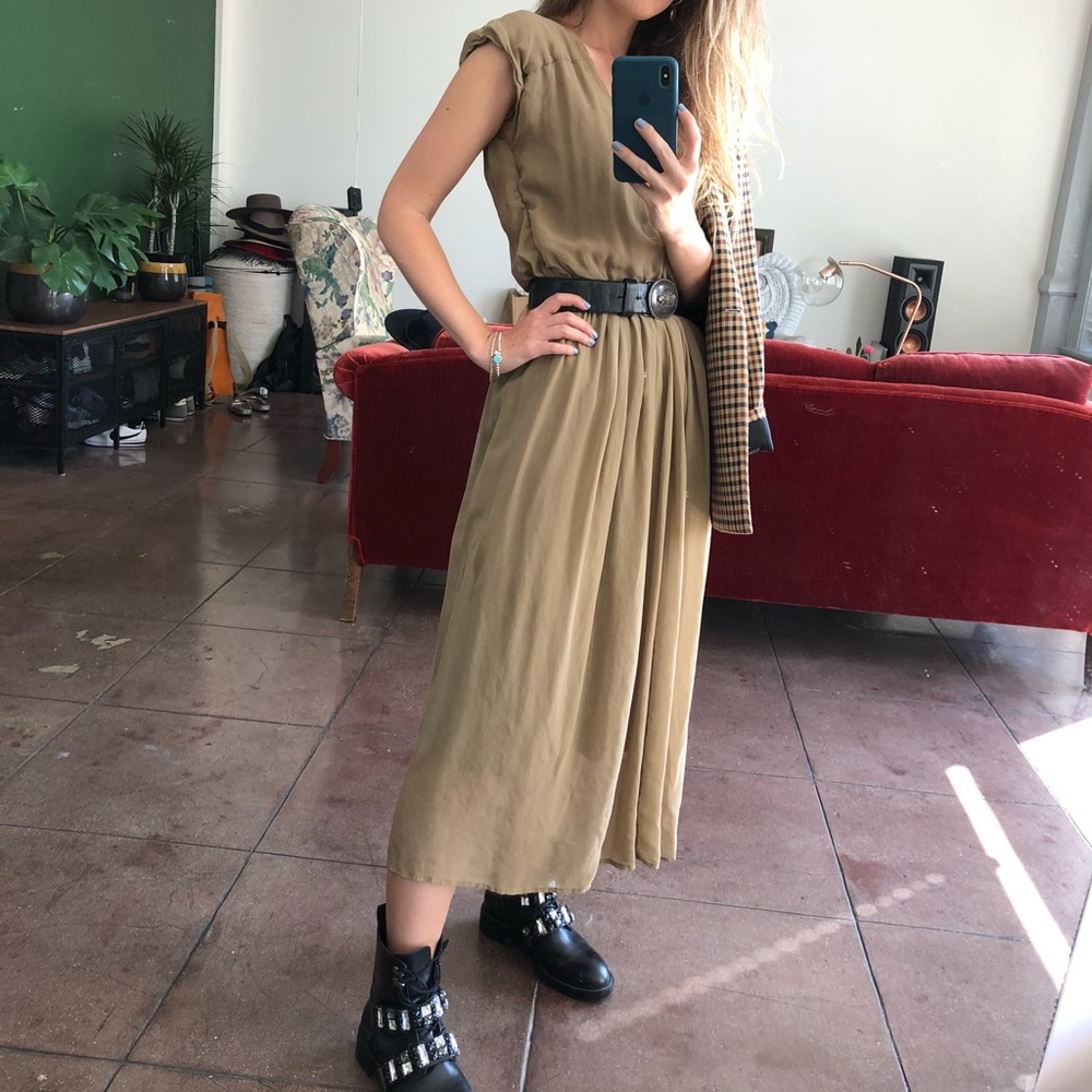 Stunning Alysi Chocolate Dress - Picture 3 of 5